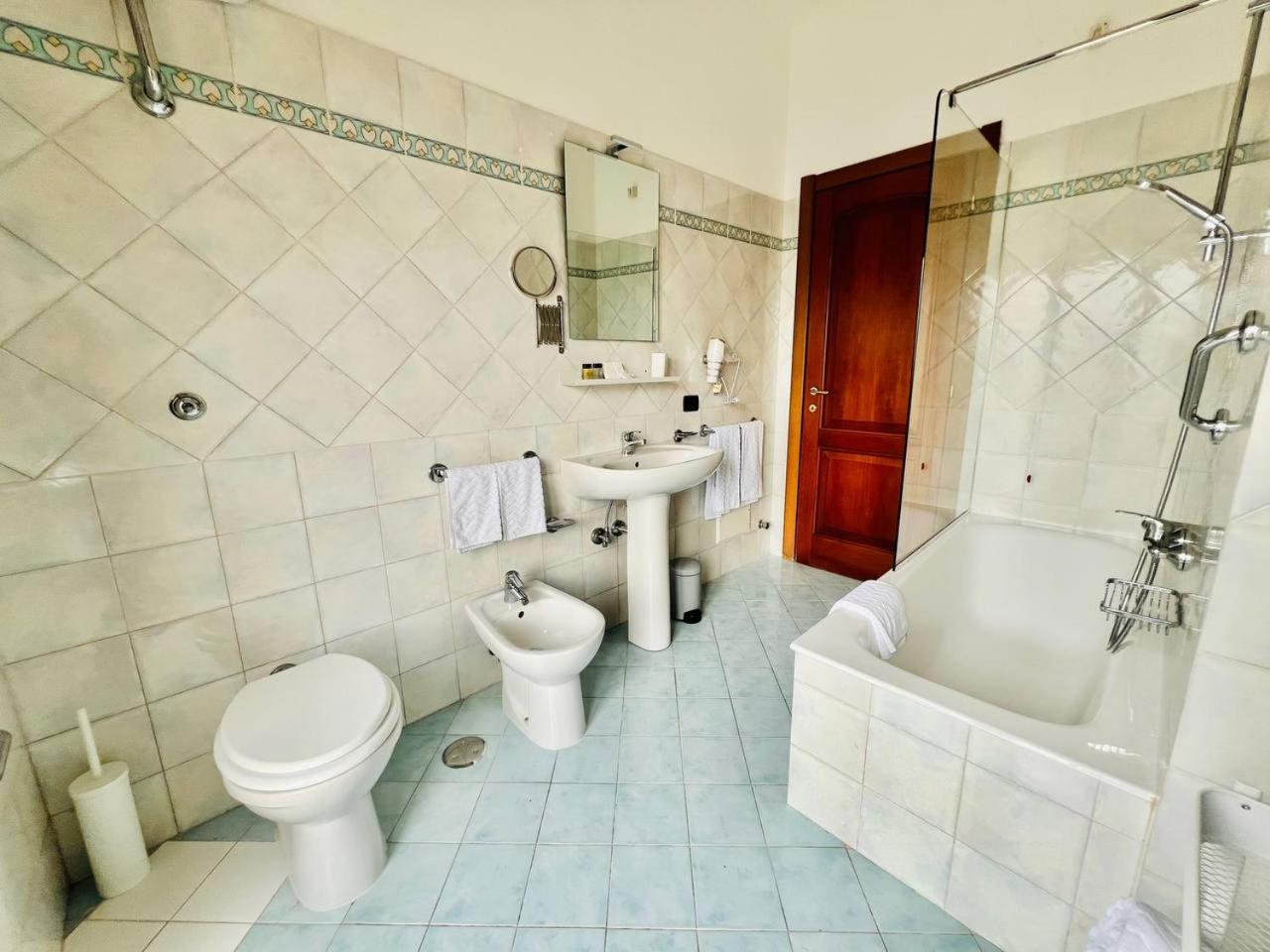 Azzurrissima Home-B&B Sorrento Centro Экстерьер фото